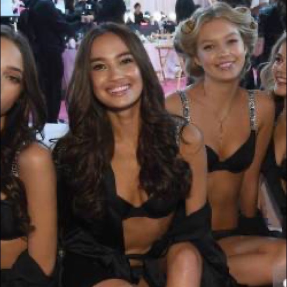 VS Pink Hoodie Victoria's Secret Pink
Size S Zip Up Hoodie - Picture 5 of 14